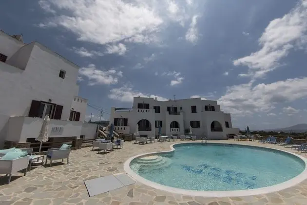 Naxos Mare Studios - Havuz