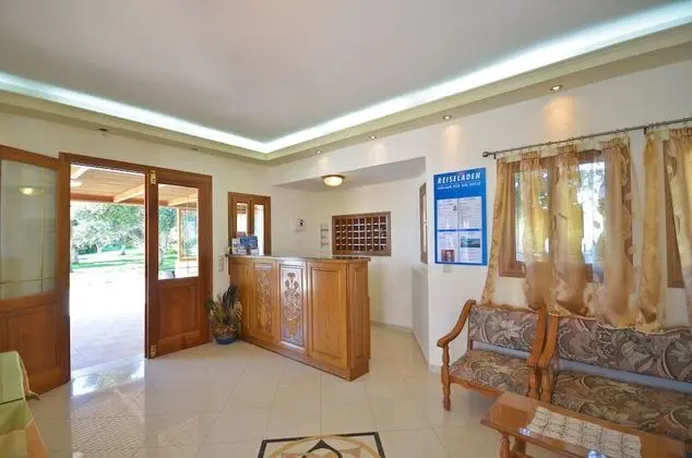Naxos Nature Suites - Lobi