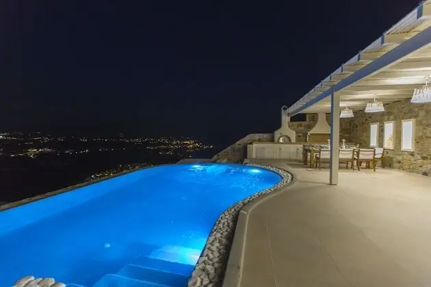 Naxos Rock Villas - Havuz