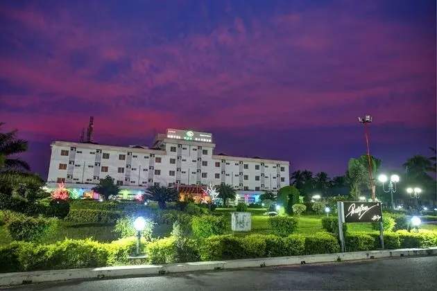 Hotel Naz Garden
