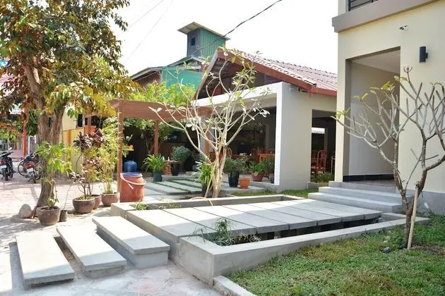 Neakru Guesthouse and Restaurant - Dış Mekan
