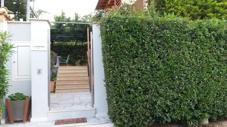 Villa near Athens Airport & Rafina - Dış Mekan