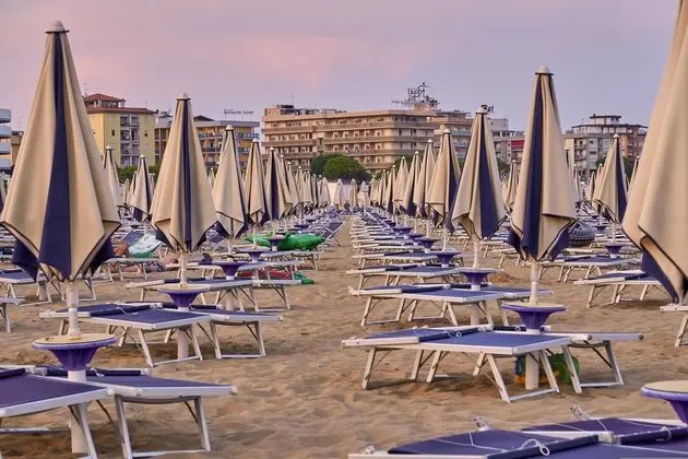 Villa Near the Beach Bibione Pineda - Beach Place With Sunbeds Included - Plaj