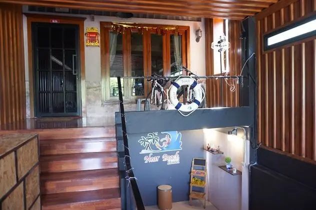 Near Beach Hostel - Adults Only - Lobi
