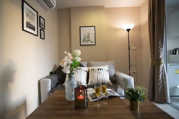 Near BK University Quiet Condo in Rama4 bkb130