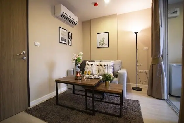 Near BK University Quiet Condo in Rama4 bkb138