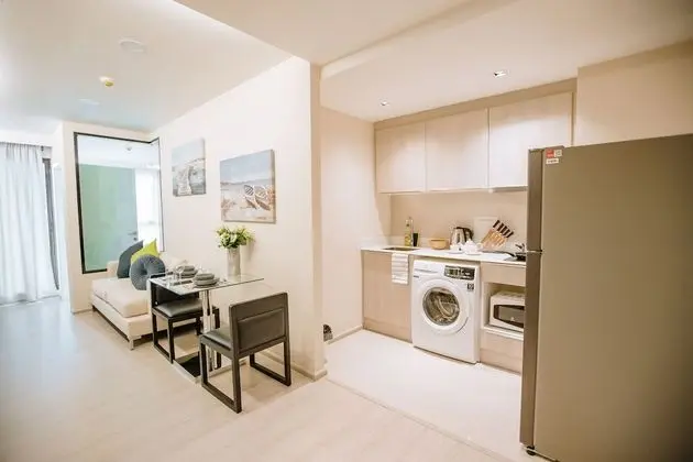 Near BTS Thonglor, Cozy and Comfortable Condo bkvtara4 - Mutfak