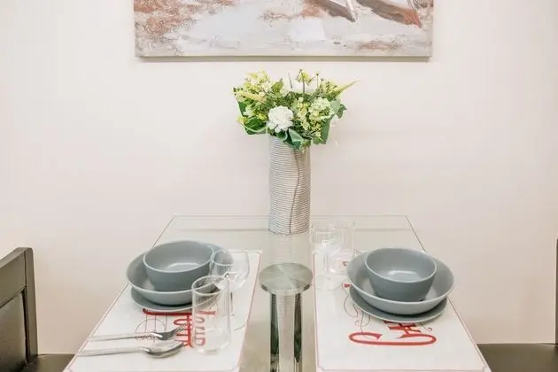 Near BTS Thonglor, Cozy and Comfortable Condo bkvtara4 - Oda Düzeni