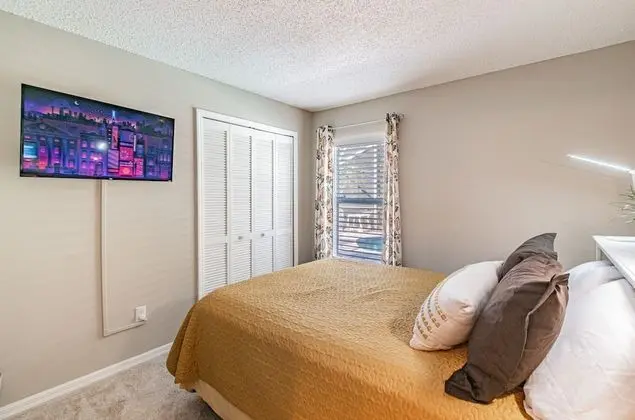 Near Theme Parks! In-Ground 3 BR Pool Home, Sleeps 7, Total Privacy! - Oda