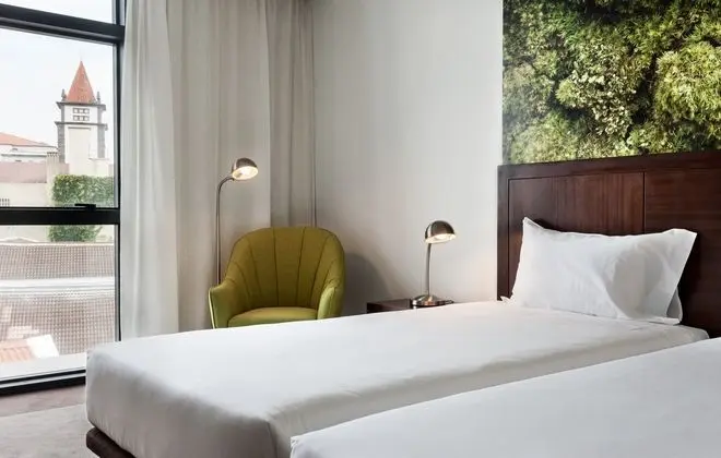 Neat Hotel Avenida - Oda