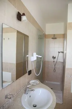 Nebrodi Rooms Monte San Giovanni - Banyo Tipleri