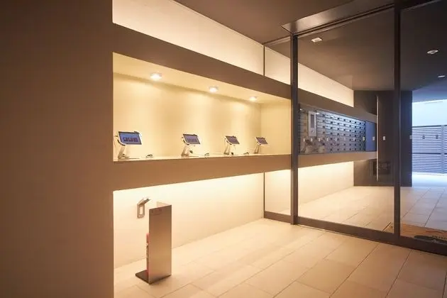 nedoco OSAKA WEST - Lobi