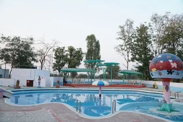 Neel kanth Motels & Hotel