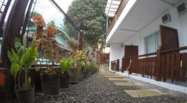 Neela Tourist Lodge