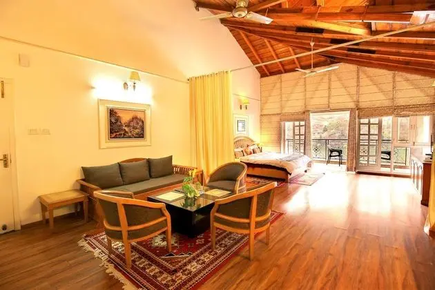 Neelesh Inn - A Luxury Lake view Hotel - İç Mekan