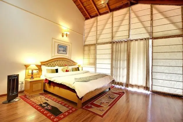 Neelesh Inn - A Luxury Lake view Hotel - Oda