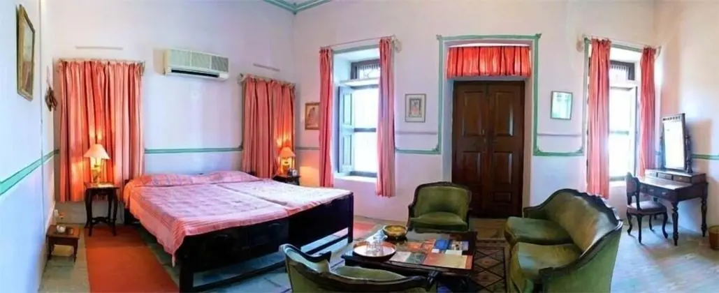 Neemrana's - Piramal Haveli - Oda