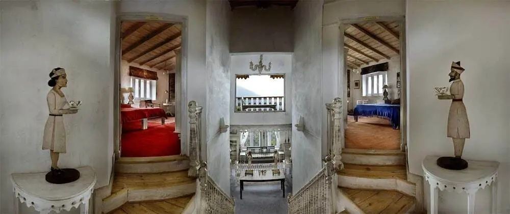 Neemrana's - Ramgarh Bungalows - Lobi