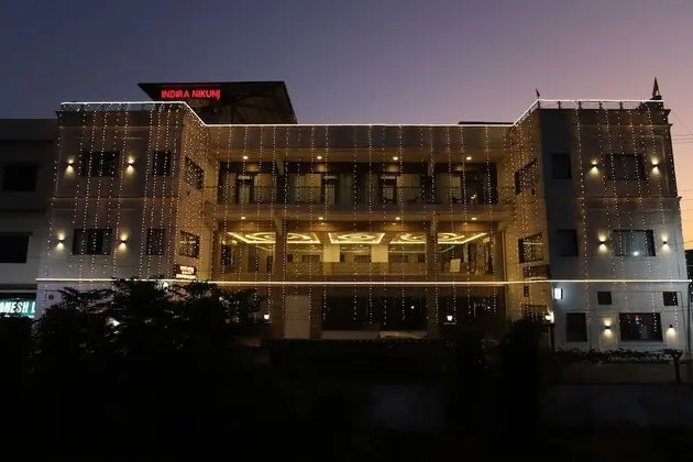 The Neeraj Ganga Indira Nikunj - Dış Mekan