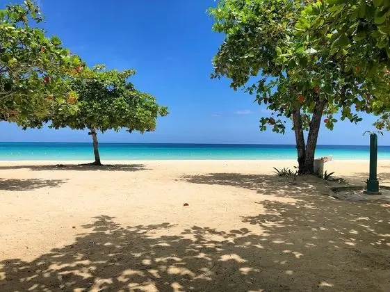 Negril Beach Club