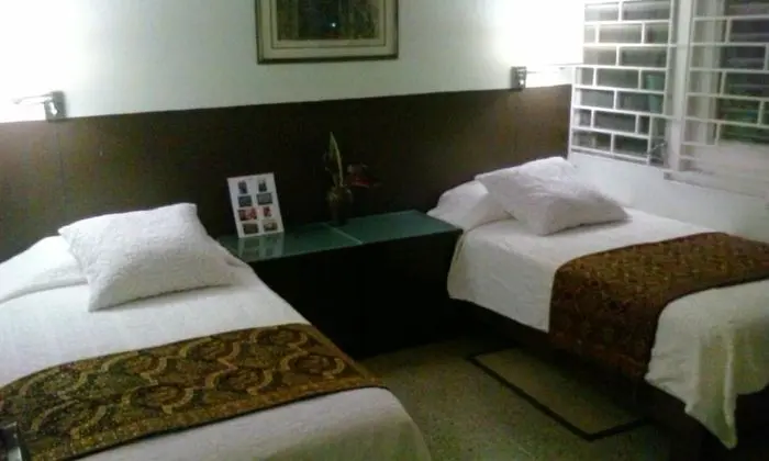 Neita's Nest - Jamaican Bed & Breakfast - Oda