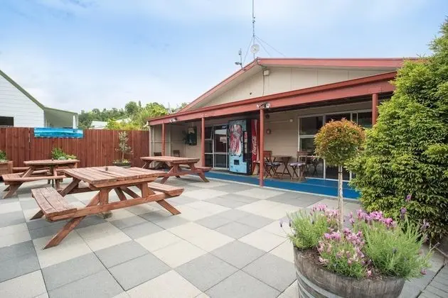 Nelson City TOP 10 Holiday Park - Havuz