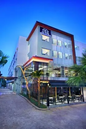 Hotel Neo Candi Simpang Lima - Semarang
