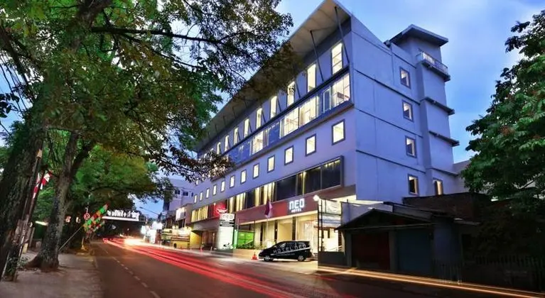 Neo Hotel Dipatiukur Bandung
