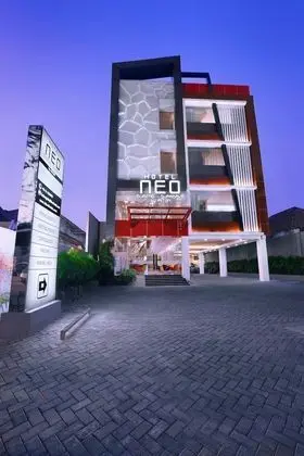 Hotel Neo Gubeng - Surabaya by ASTON - Dış Mekan