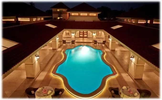 Neonz Resort & Club - Havuz