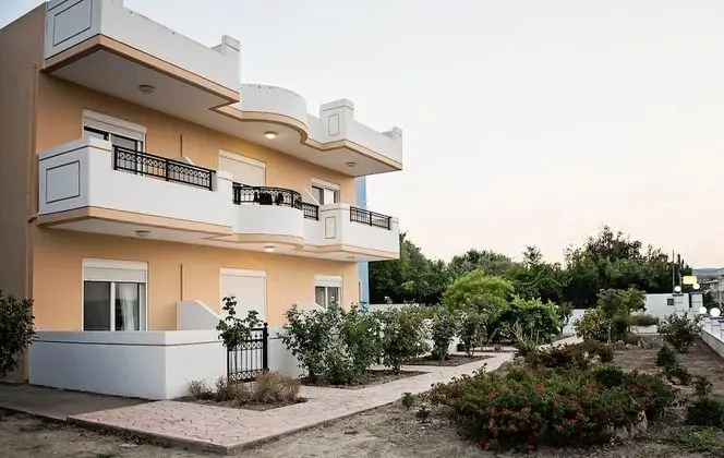 Nephele Apartments - Dış Mekan