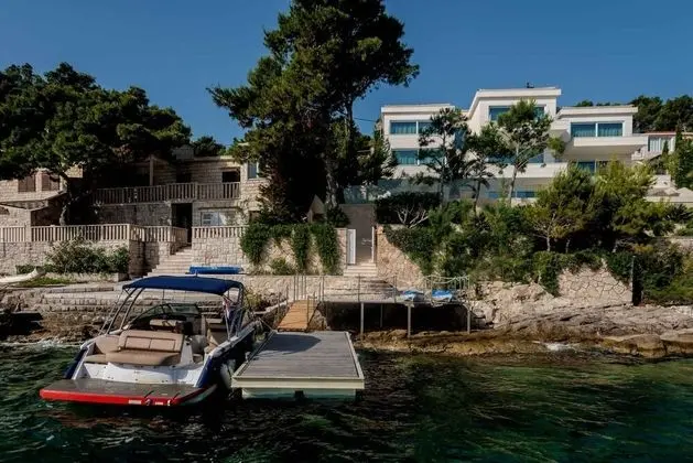 Villa Neptun CFH in Selca - Oda