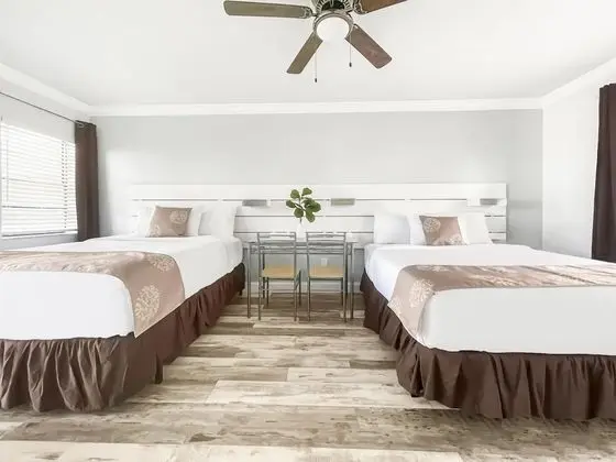Neptune Oceanfront Rentals - Oda