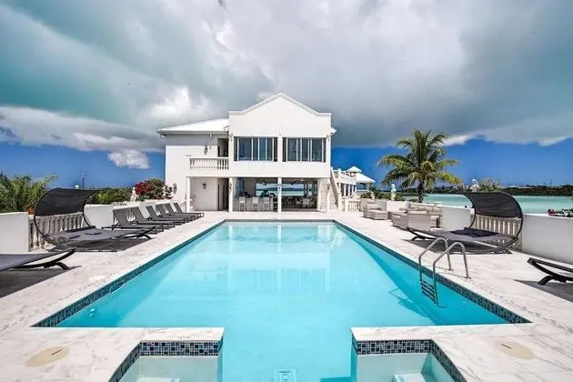 Neptune Villas - Havuz