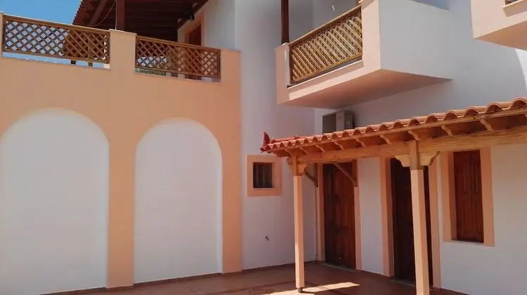 Nereides Apartments - Dış Mekan