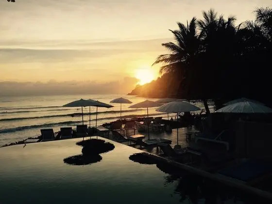 Nern Chalet Beachfront Hotel - Havuz