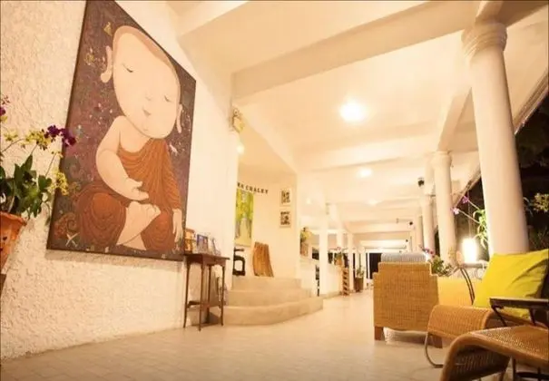 Nern Chalet Beachfront Hotel - Lobi