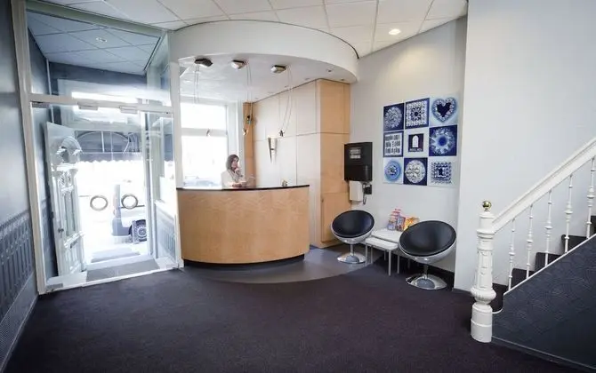 Hotel Nes - Lobi