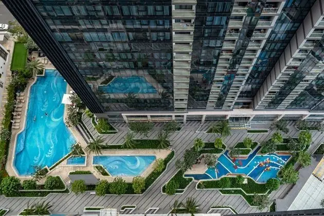 NES House - Riverview Apartment - Dış Mekan
