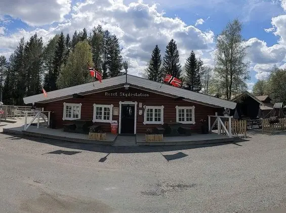 Neset Skydsstasjon