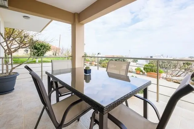 NeSo - Peter's Flat steps to Beach with Great Views - Yerinde Yemek