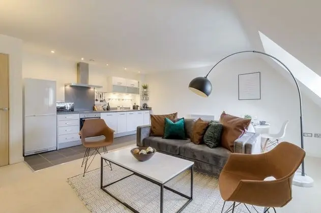 Nest Easy - Alpha House - Öne Çıkan Resim
