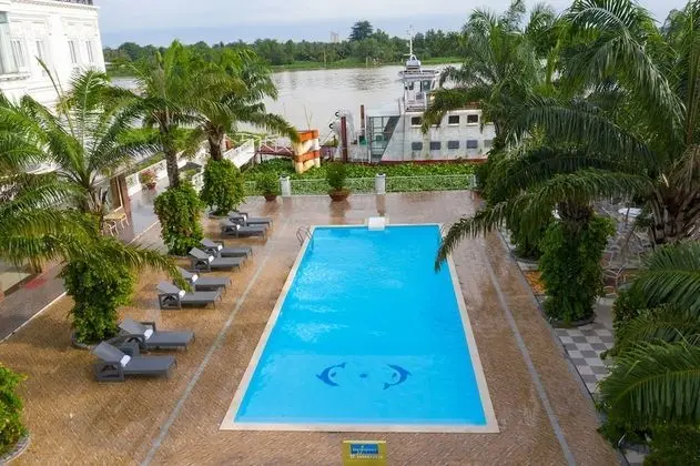 Nesta Hotel Can Tho - Havuz