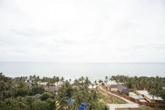 Nesta Hotel Phu Quoc - Plaj