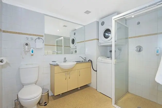 Nesuto Chippendale Apartment Hotel - Oda