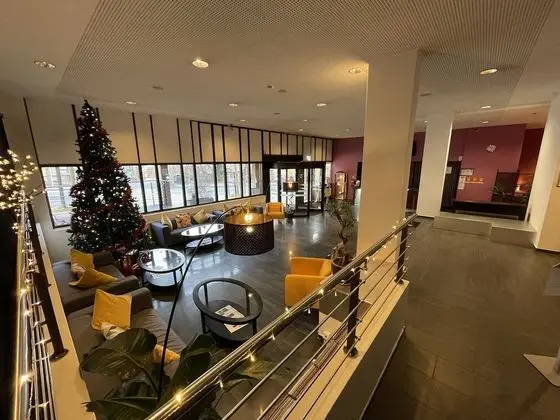 Neuchatel City Hotel - Lobi