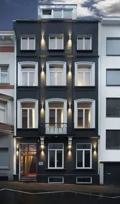 Neufchatel Belgian Hotel - Dış Mekan