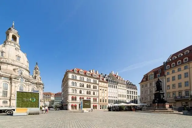 Neumarkt Aparthotel
