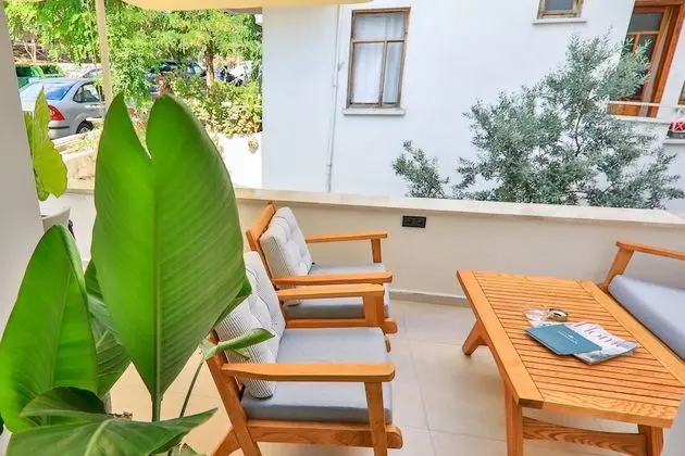 Neva Boutique Hotel - Lobi