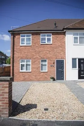 NEW 2BD Pontact Flat in the Heart of Didcot - Mülk Olanakları